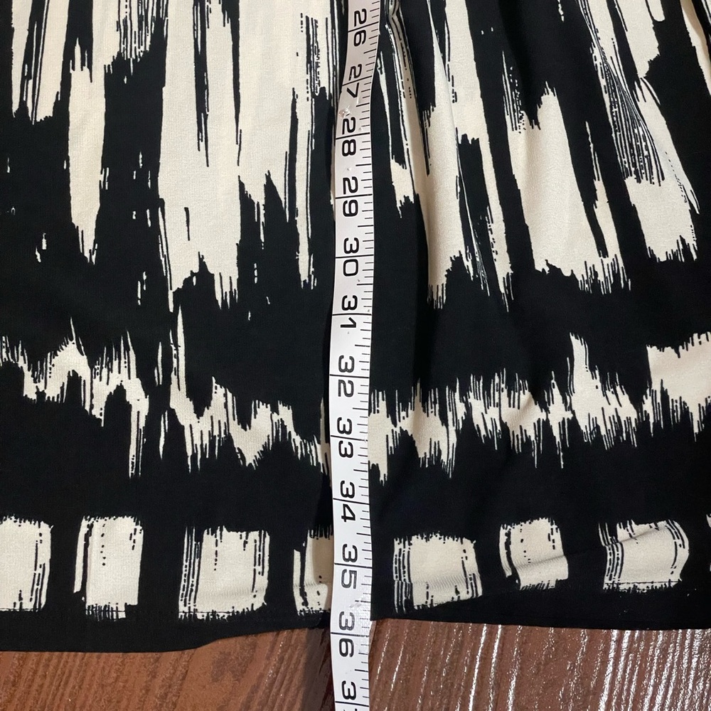 En Focus Black White Dress Print V Neck elastic waist sz 12 short sleeve spandex - Picture 8 of 12